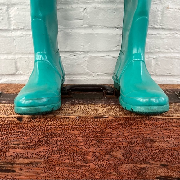 HUNTER Turquoise Tiffany Blue Rain Boots with boot socks - Picture 8 of 11